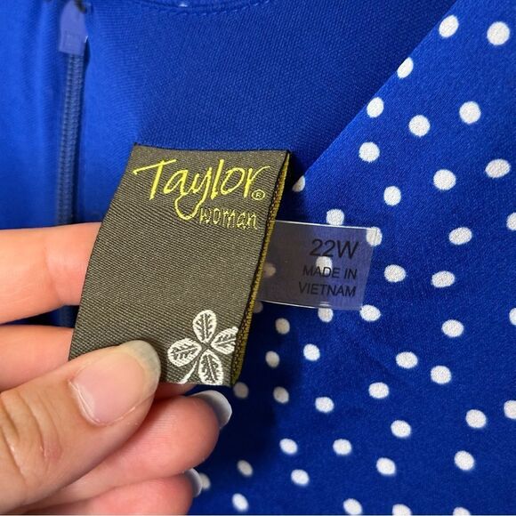 BNWT Taylor Blue Ivory Polka Dot V-Neck Elbow Tie Sleeve Smocked Maxi Dress 22W - Picture 8 of 12